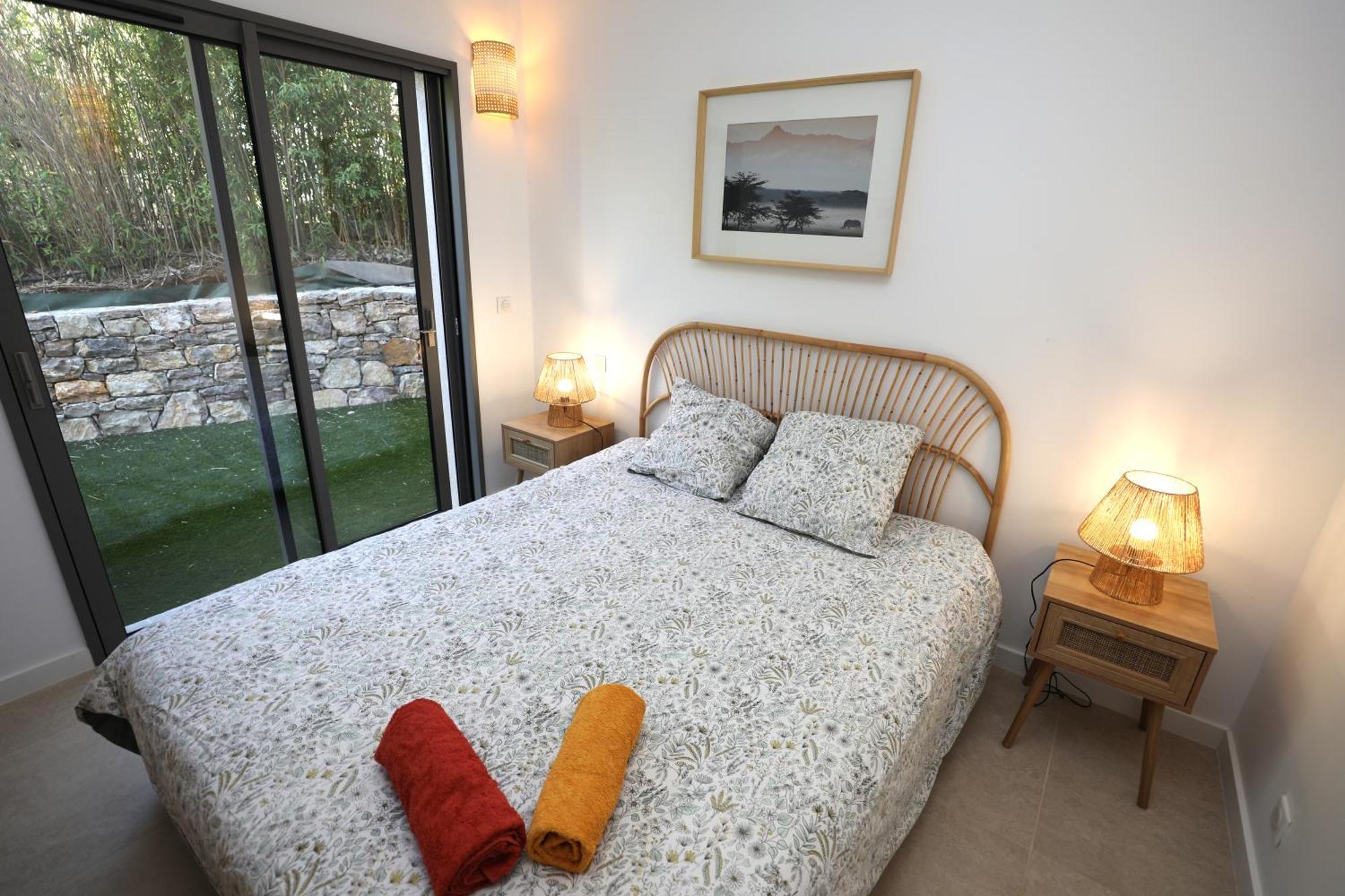 T2 Neuf Sur Jardin Proche Plage Carqueiranne Exterior foto
